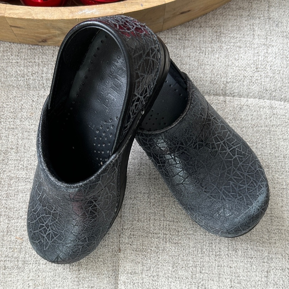 Sanita Danish Clogs – Women’s EU 36 (US 5.5–6) – Black –Made in Denmark leather - Picture 2 of 10